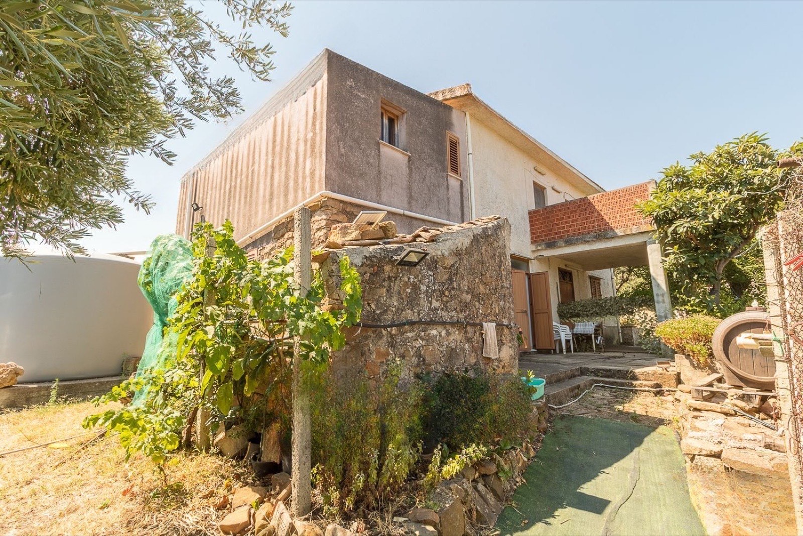 Habitable rural house with 1 ha orchard near Cefalù, Cefalù