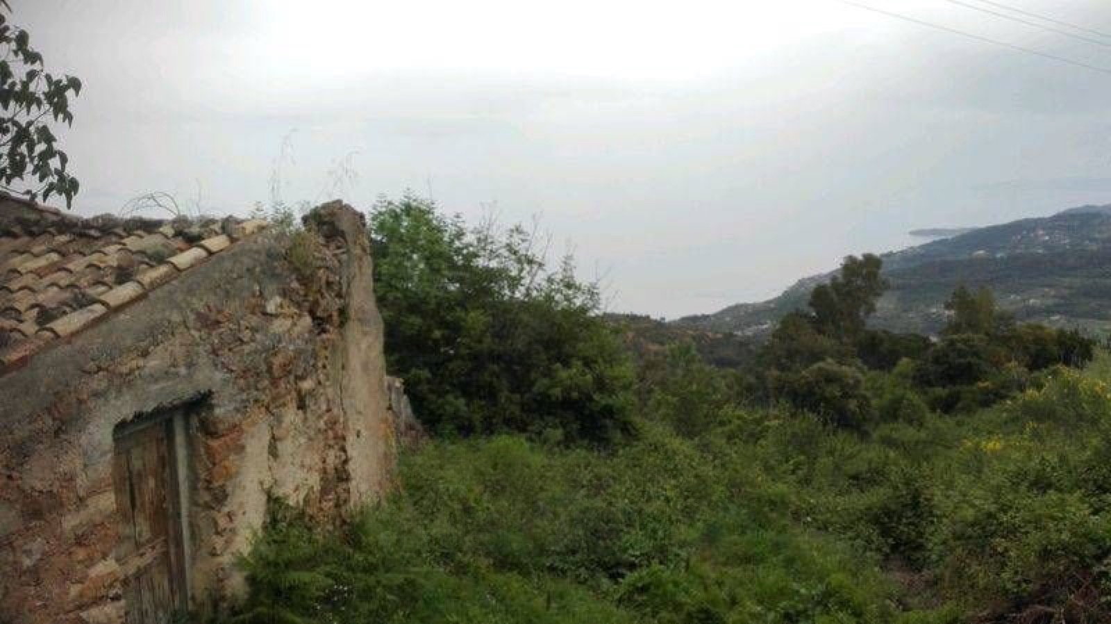 Collapsed rural building with 1.17 ha hillside land, Cefalù