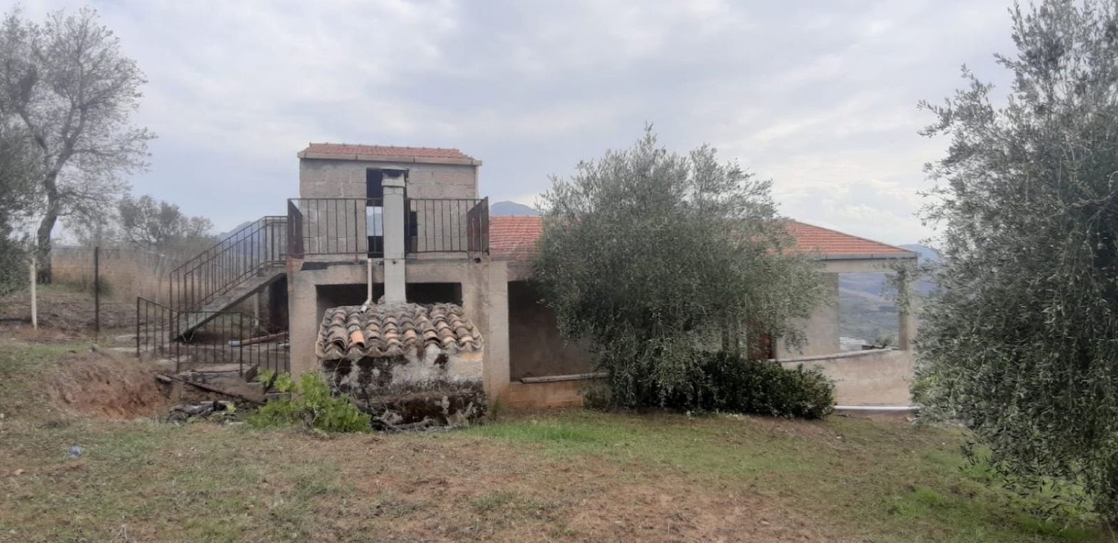 Rustico with 2600 m2 land, Cefalù